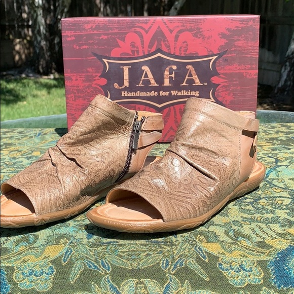 Jafa 148 Gladiator Sandals Size 37/7 NIB - Picture 2 of 10